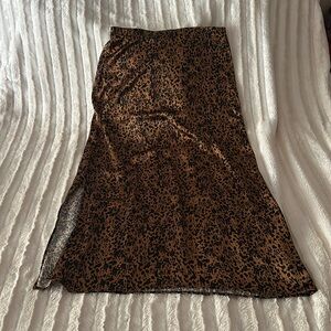 On trend satin leopard midi skirt